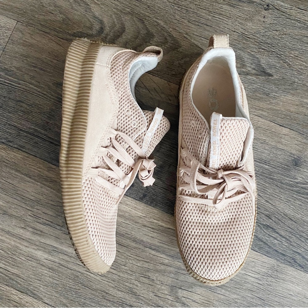 SOREL Out 'N About™ Waterproof Leather Shoe Lace Up Natural Tan Womens Size 9.5.